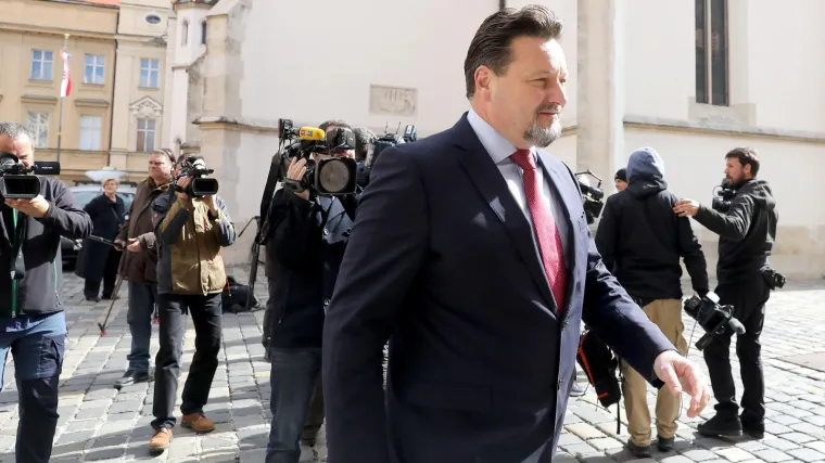 'On se ljulja na granici'