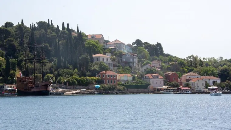 HGSS ima pune ruke posla: Mladić se preračunao, popeo na stijenu visine 25 metara pa zapeo!