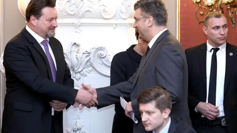 Oporba danas kreće u opoziv ministra uprave: Ku&scaron;čević 'spa&scaron;ava' Plenkovića i sam podnosi ostavku?