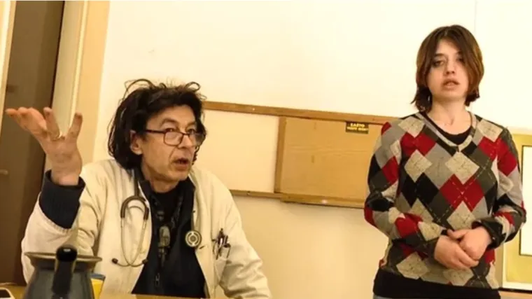 Opet je sudjelovala u incidentu, razbila je auto ekscentričnog dr. Jusupa