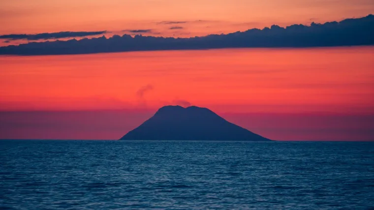 Turisti se u panici bacali u more