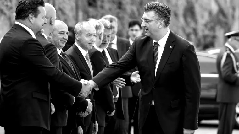 Plenković se boji imaginarne 'zvijeri' koja mu re&scaron;eta ministre. A i Lovro mu je odradio puno toga...