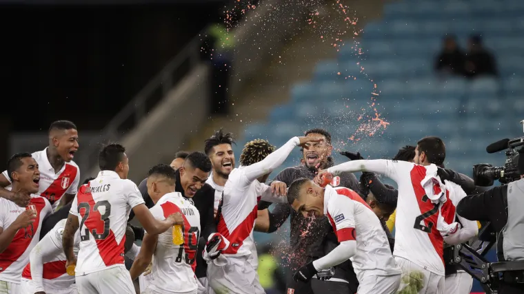 Peru deklasirao dvostrukog osvajača Copa Americe i za titulu prvaka bori se s Brazilom