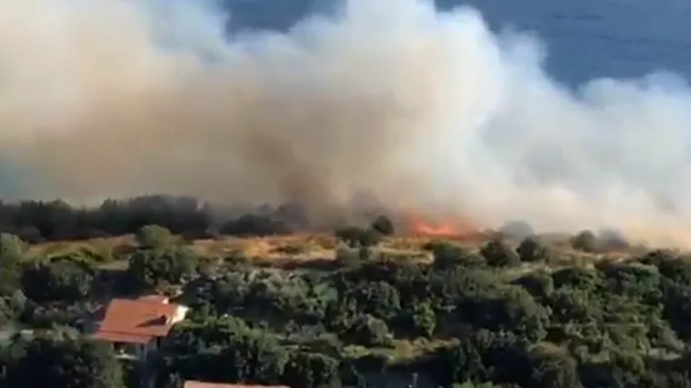 Gori na području Greba&scaron;tice i na Marjanu