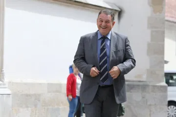 Čačić o uhljebljivanju: 'Dozvolit ćete mi da i ja negdje mogu postaviti nekog svog stranačkog čovjeka'