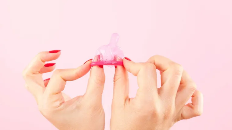 Ovaj jednostavni trik olak&scaron;at će vama i va&scaron;em partneru kori&scaron;tenje kondoma