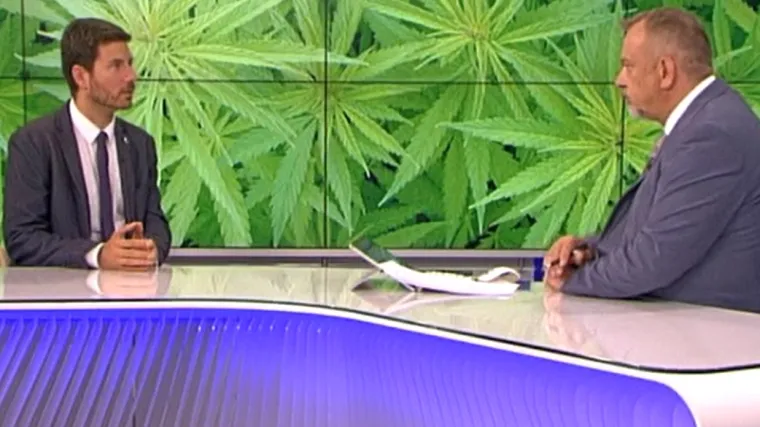 Pernar priznao &Scaron;prajcu: 'Pu&scaron;io sam marihuanu i ni&scaron;ta se spektakularno nije dogodilo'