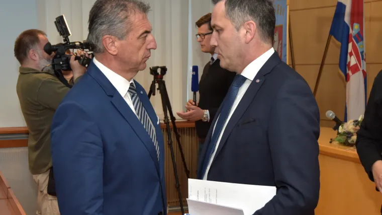 Hoće li konačno donijeti proračun? U srijedu u Gospiću ključna sjednica Županijske skup&scaron;tine u