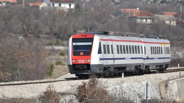 Gradi se od 2015: Hrvatska uskoro dobiva prvu novu željezničku prugu nakon 50 godina!