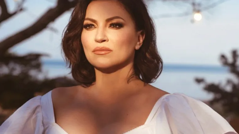 'Svaka čast. Koja bi se mlađa va&scaron;a kolegica slikala bez &scaron;minke?'