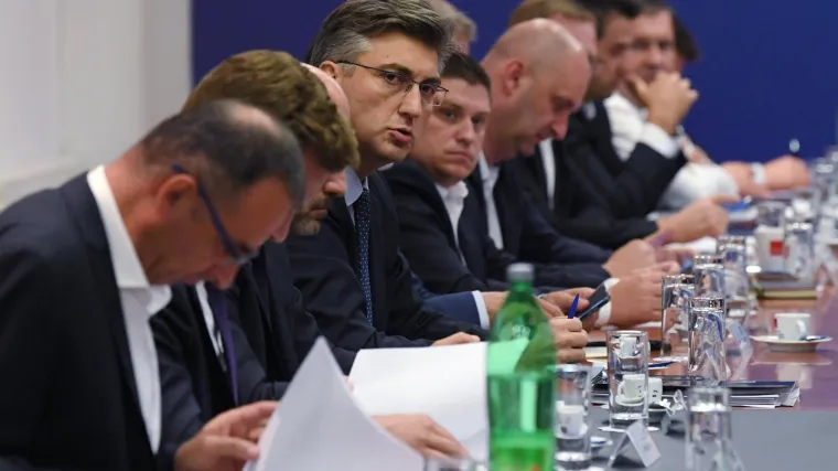 Rekonstrukcija Plenkovićeve vlade odmah nakon godi&scaron;njih odmora! 'Dobro da je on to prvi rekao'