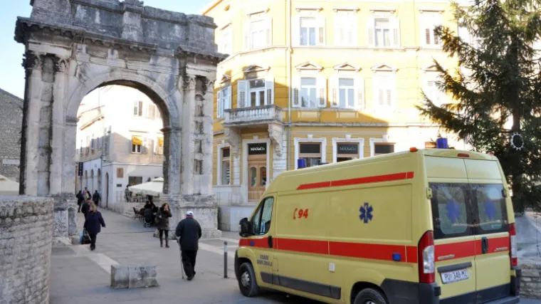 'Ljudi sva&scaron;ta govore...'