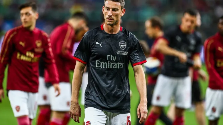 Kapetan i miljenik navijača odbio putovati na pripreme kako bi prisilio klub da ga proda?