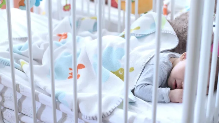 Baka će tražiti skrbni&scaron;tvo nad zlostavljanim unukom: 'Osjeća se bolje, pita za mamu'