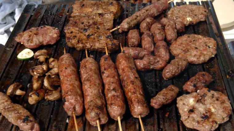 Planirate roštiljati? Stručnjaci upozorili: 'Ako želite zaštititi planet, ponovno razmislite!'