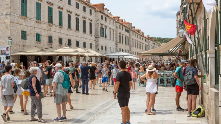 'Ovo su Pile ili Chicken gate': Najluđe stvari koje pitaju gosti u Dubrovniku i odgovori koje dobivaju