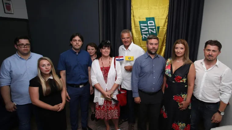 Živi zid proziva i nove ministre za korupciju: 'Doslovno su isti kao oni koji su oti&scaron;li'