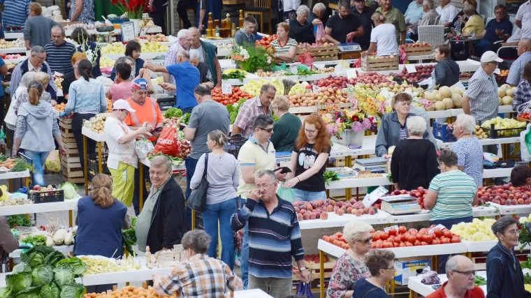 Kod koga je zavr&scaron;ilo milijardu i pol kuna? PDV pao na 13 posto, a ribe, jaja i povrće - poskupjeli!