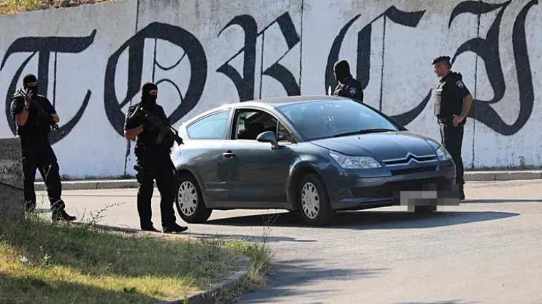 Traže napadače na taksista, auto su na&scaron;li: Do&scaron;li su iz Zagreba samo s jednim ciljem - pucati u njega