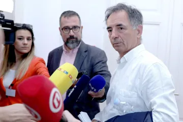 'Kolinda Grabar-Kitarović je davanjem potpore Penavi ušla u sukob s Ustavnim sudom'