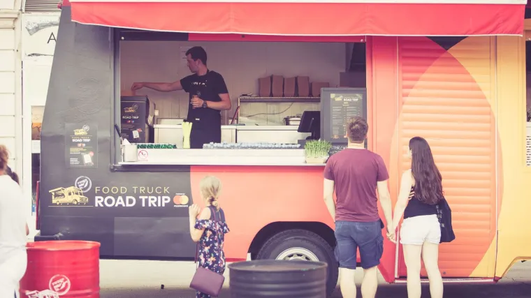 Najbolje od tradicije na street food način: food truck poznatog hrvatskog chefa kreće u obilazak pet turističkih destinacija