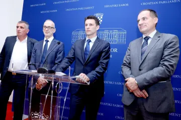 Traže opoziv Milana Kujundžića i izvanrednu sjednicu Sabora