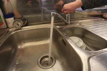 Otrovali se vodom: Osamdeset ljudi potražilo je liječničku pomoć!  Nije za piće