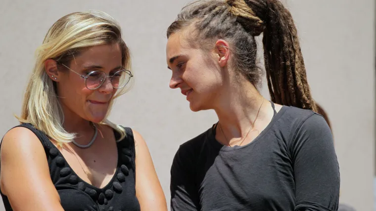 Mar&scaron; bez grudnjaka, podr&scaron;ka Caroli Rackete: 'Imamo pravo ne nositi grudnjak i zbog toga nismo neozbiljne'