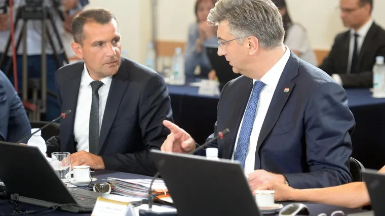 VIDEO Plenković i Posavec izgladili sve nesporazume? 'Popili smo kavu, dobio sam potvrdu...'
