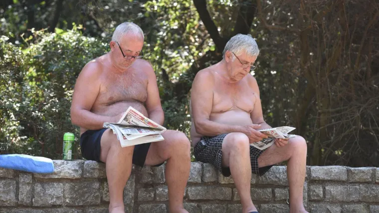 Umirovljenici na nogama: 'Zabranjuju nam more i na taj jedan dan. Mi nismo nikakvi razbijači!'