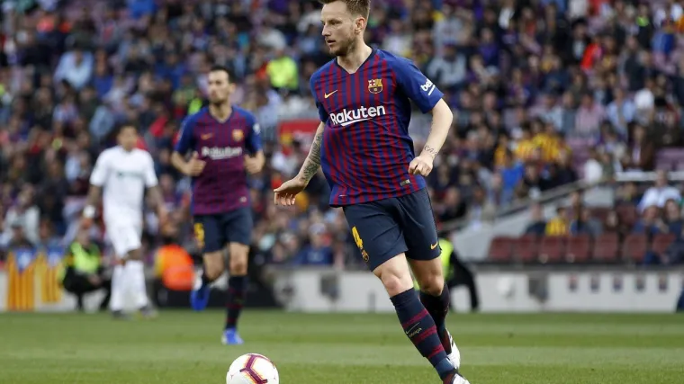 Vatreni se pohvalio jurilicom, fanovi sasuli paljbu po njemu