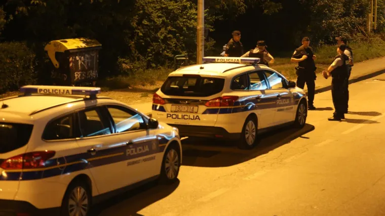 Detalji užasa: Prije pucnjeva iz kuće su se čuli ženski krici, motiv ubojstva ljubomora?
