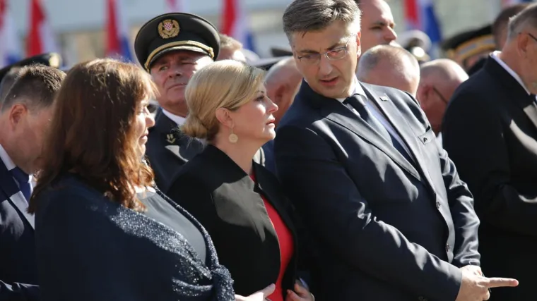 Državni vrh na proslavi u Kninu: 'Bez Oluje i hrvatskih branitelja ne bi bilo ni ovakve Hrvatske'