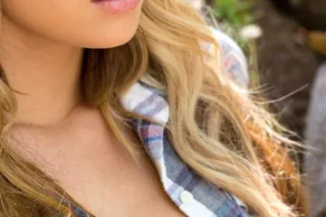 VRUĆE ŠTREBERICE MALO TOGA PREPUSTILE MAŠTI: Evo što se dogodi kad skinu svoje karirane košuljice