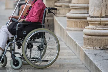 'Ne može to sa mnom': Dubrovački taksist odbio prevesti dvije žene s invaliditetom