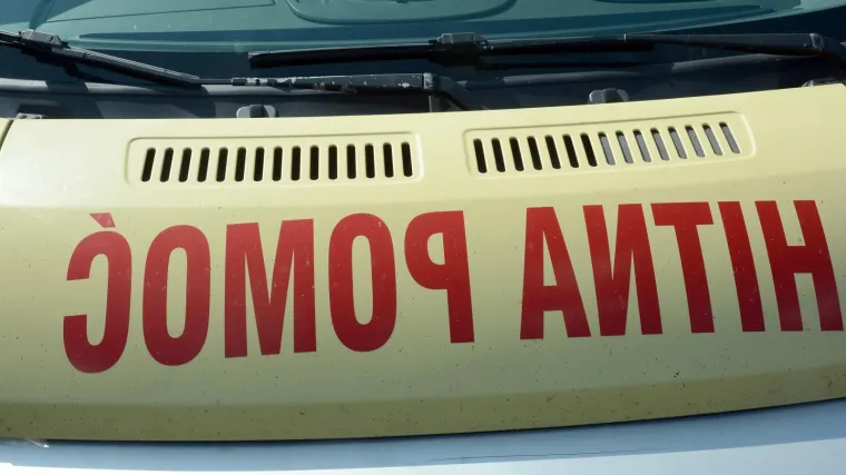 Zadobio te&scaron;ke ozljede: Dječak vozio bicikl pa pao s drvenog pje&scaron;ačkog mosta u kanal oborinskih voda