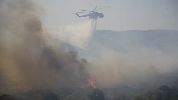 U Grčkoj buknulo vi&scaron;e od 50 požara: Vi&scaron;e od 450 vatrogasaca i 23 kanadera gase vatrenu stihiju
