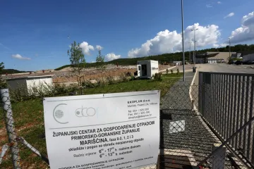 Pisali premijeru koji se odmara u Opatiji: 'Dođite k nama na kavu, gušimo se u smradu s Marišćine'