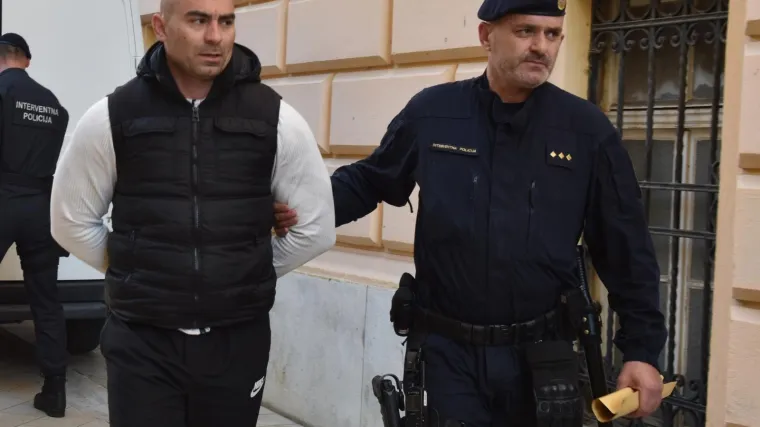 Daruvarcu prekipjelo: 'Ovo više nema smisla, u ponedjeljak ću se javiti u zatvor'