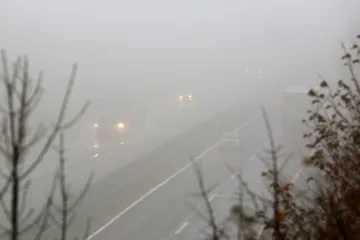 Gusta magla smanjuje vidljivost na cestama u Lici i unutrašnjosti