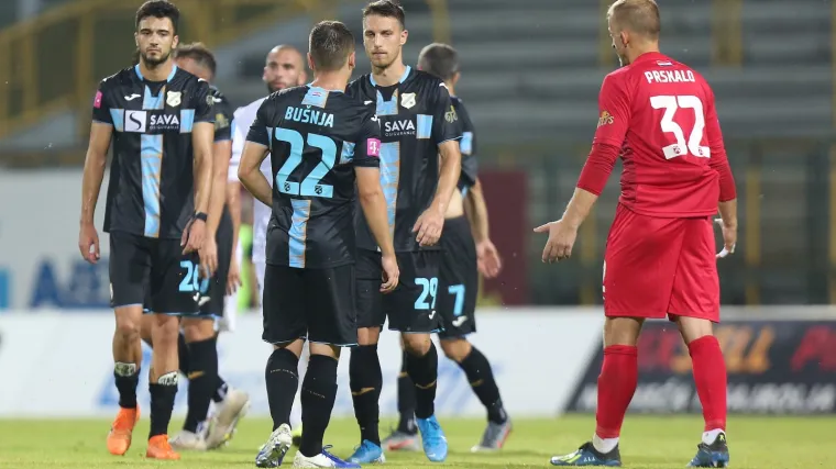 Iako je kiksao u Osijeku, Dinamo pobjegao konkurenciji: Rijeka 'pala' u Gorici, a Hajduk u Koprivnici