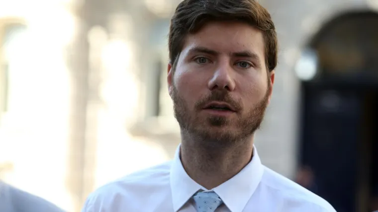 Pernar dobio sina i odbio ga cijepiti, neće mu dati ni vitamin K