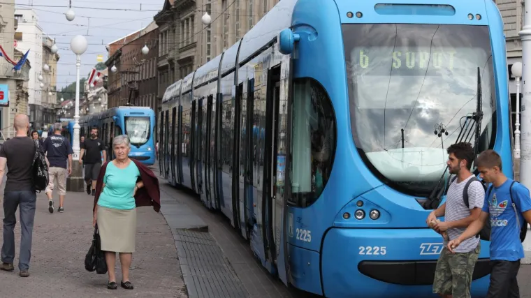 Tramvaji i autobusi vozit će prema drugačijem rasporedu