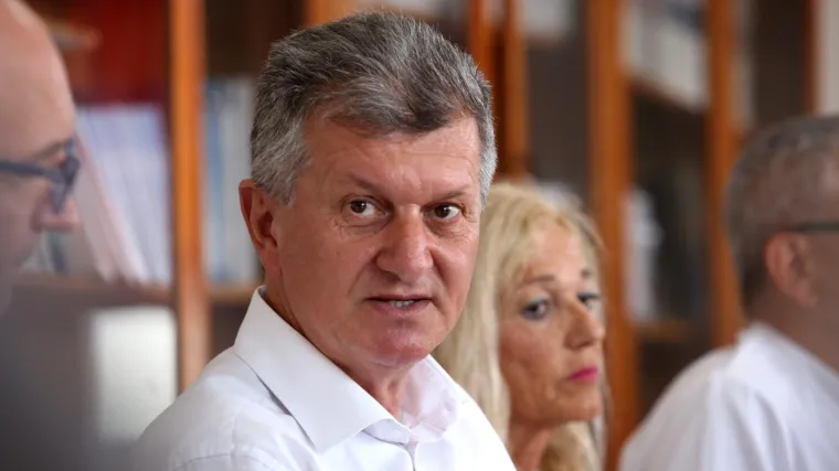 Objavljen nalaz obdukcije! Ministar Kujundžić: 'Djeca nisu otrovana hranom, otrovana su plinom'