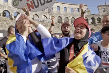 Priča o ženi koja se nakon životnih brodoloma počela natjecati u ekstremnom Ironman triatlonu...