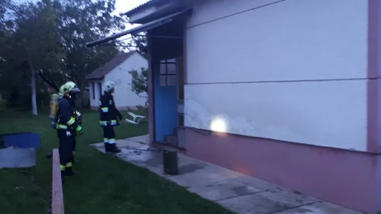 Braća u Međimurju čovjeku prijetila smrću pa mu benzinom polili namje&scaron;taj u dječjoj sobi i zapalili kuću