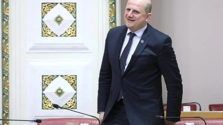 HDZ-ovac brani kolegicu kažnjenu s 5000 kuna: 'Liječnici liječe, a ne progone. Po&scaron;tujte to!'