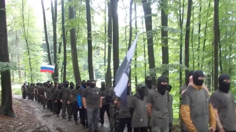 Za&scaron;to kontroverzni ultradesničar provodi vojne vježbe na granici?