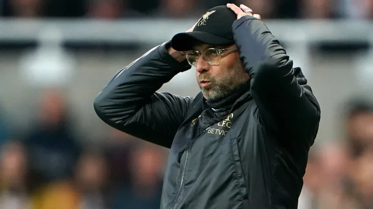 Vratar 'redsa' primio jedan od najglupljih golova