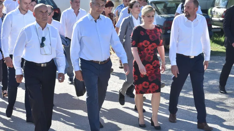 Državni vrh sjatio se na Trku na prstenac: &Scaron;to je tako posebno u manifestaciji u Barbanu?